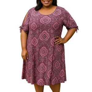 Kim Rogers Plus Size 2X Dress  Mixed Pink Paisley Short Sleeves With Tie Detail